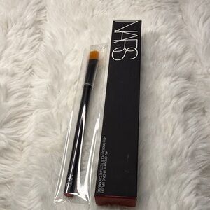 NARS Cream Blending Brush with Black Handle